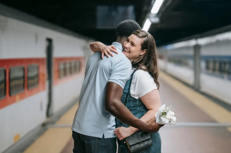 The International Romance Roadmap: How to Go from That First 'Hello' to 'I Do'—Without Losing Your Head