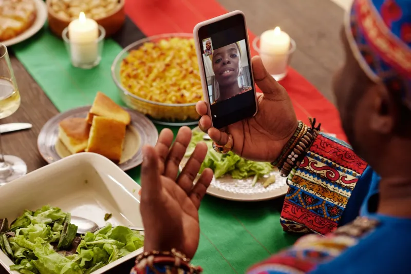 The Virtual Dinner Table: How Sharing a Kitchen Across Continents Can Bring You Closer Than You Think