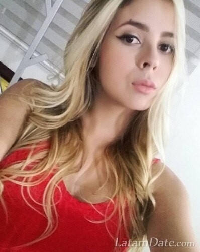 Ximena Profile image 1