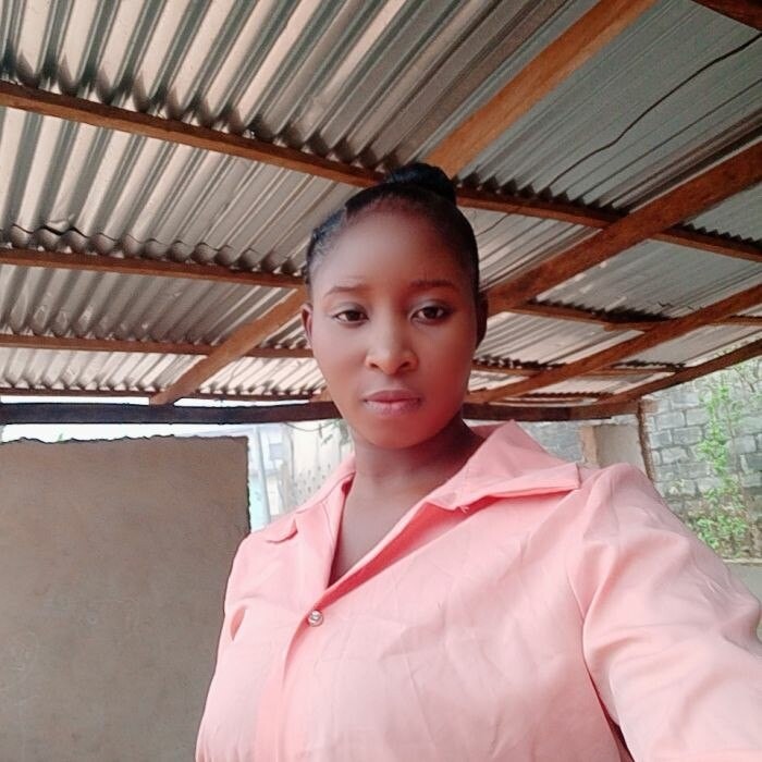 rosegoldqwn Profile image 2