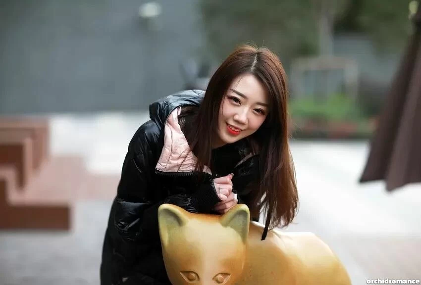 Jhen Yi Profile image 4