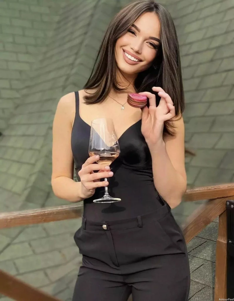 Olga Profile image 1