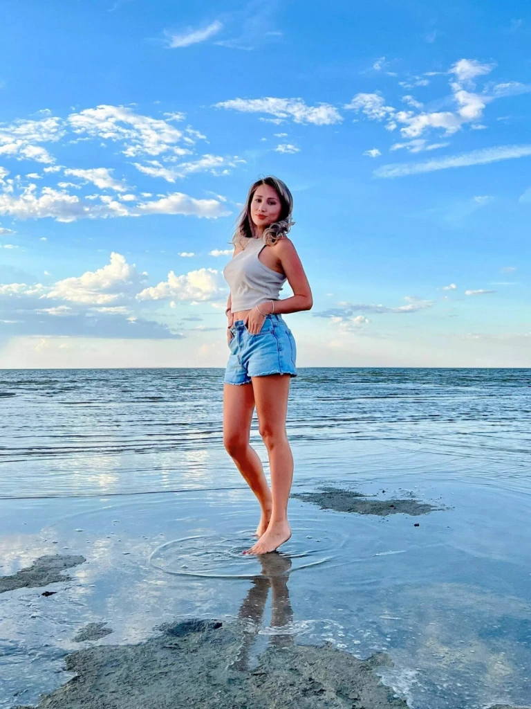Kamila Profile image 6