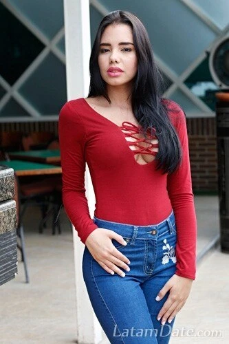 Laura Profile image 1