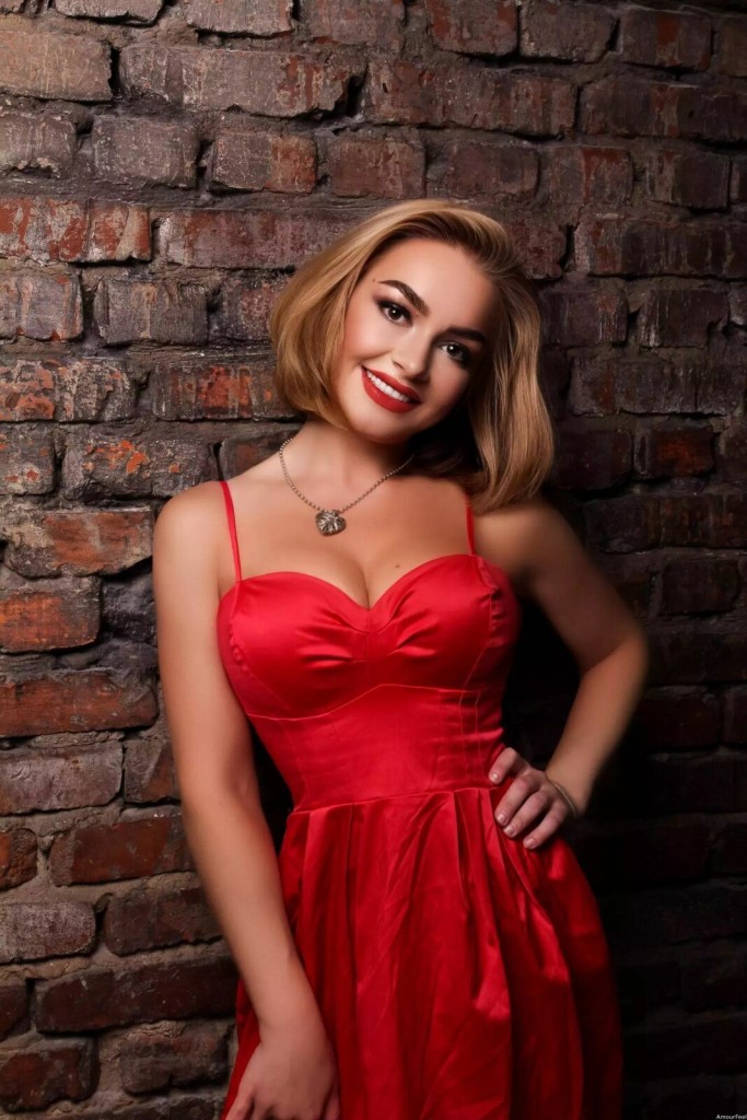 Viktoria Profile image 4