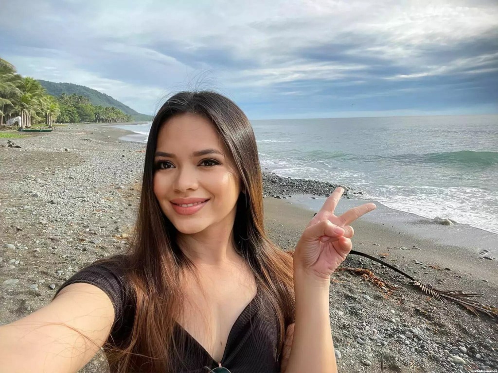 May Profile image 6